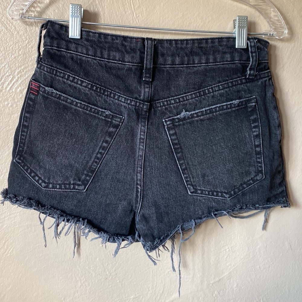 BDG Summer Cut-Off Shorts Size 28 - Picture 2 of 3